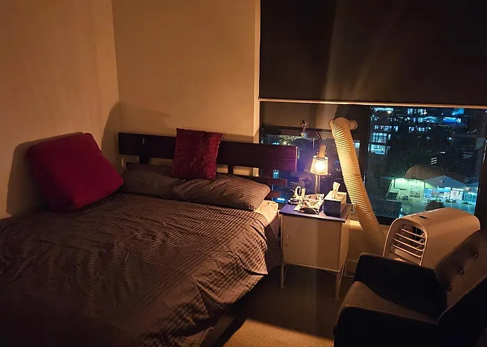 Private Bedroom & Bathroom In Shared Inner Brisbane Apartment