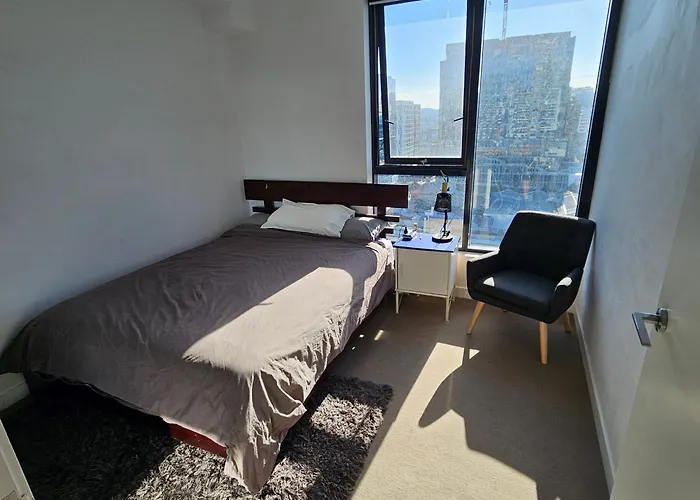 Private Bedroom & Bathroom In Shared Inner Brisbane Apartment